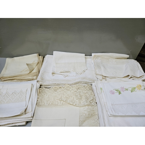 19 - A Quantity Of Tablecloths, Runners Etc