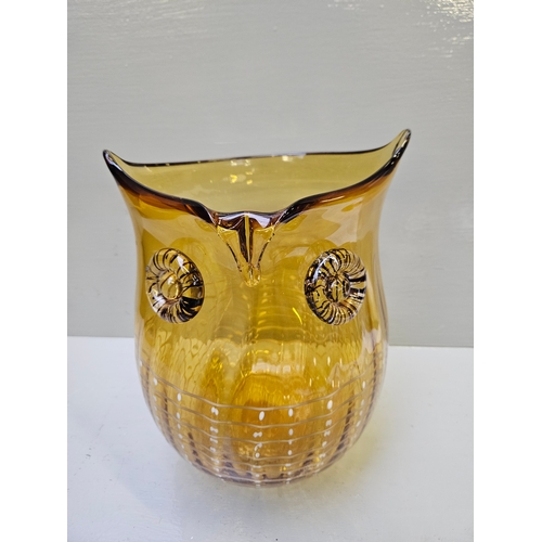 65 - Topaz 'Owl' Glass Vase 27cm