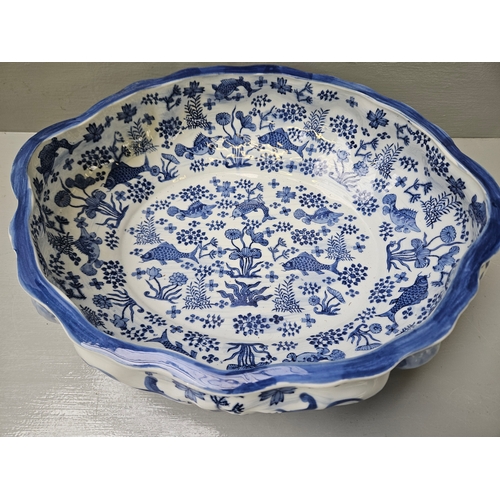 189 - Oriental Blue & White Bowl H12cm W41cm D34cm