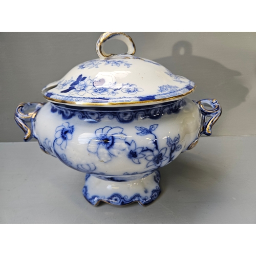 190 - Victorian Blue & White Soup Tureen H28cm