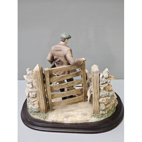 225 - The Leonardo Collection Gamekeeper Figure On Wood Base