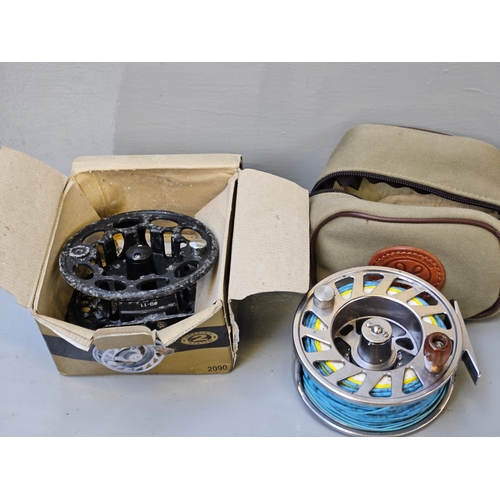 585 - Pflueger President Fishing Reel In Box & 1 Ron Thornton Hyper-Speed Fishing Reel