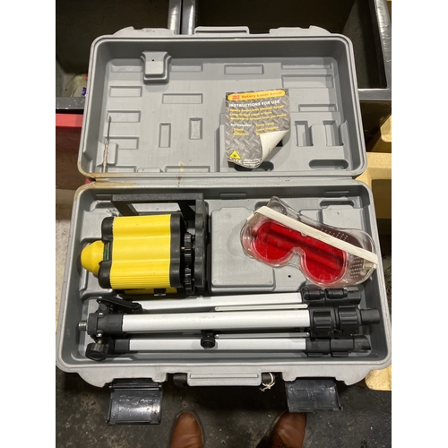 1047 - Rotary Laser Level