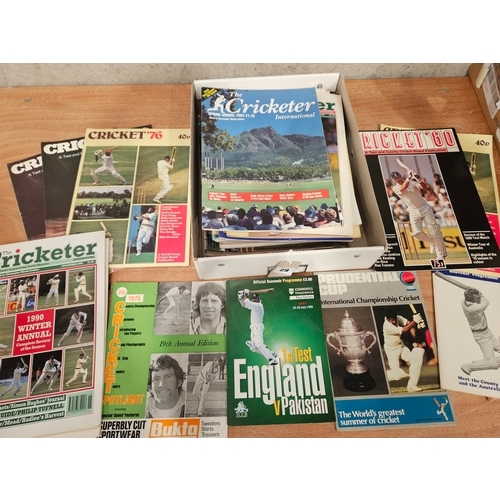 29 - Box Of Cricket Magazines & Pamphlets Etc