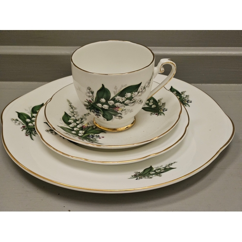 224 - 2 Part Tea Sets - Royal Grafton & Willow Pattern