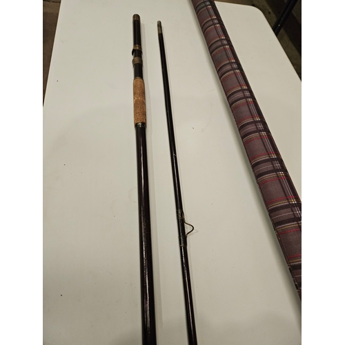 458 - 2 Pc Sea Fishing Rod In Case