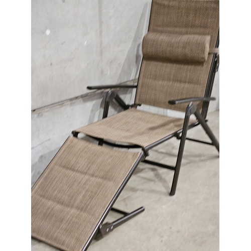 949 - Garden Lounger, Folding Chair, Occasional Table Etc