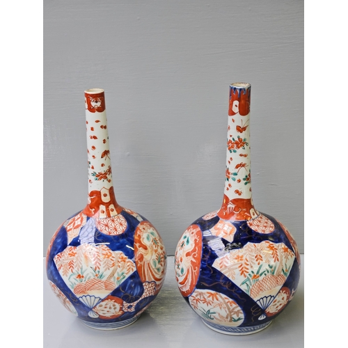 115 - A Pair Of Japanese Imari Porcelain Long Neck Vases H28cm