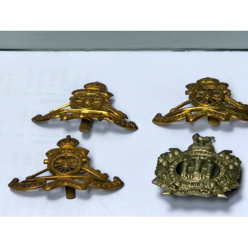 747 - 10 Military & Other Badges Etc