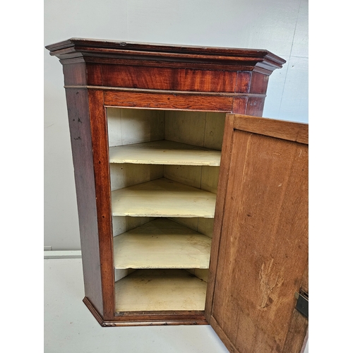 917 - Victorian Oak Corner Cupboard With Key H122cm W90cm