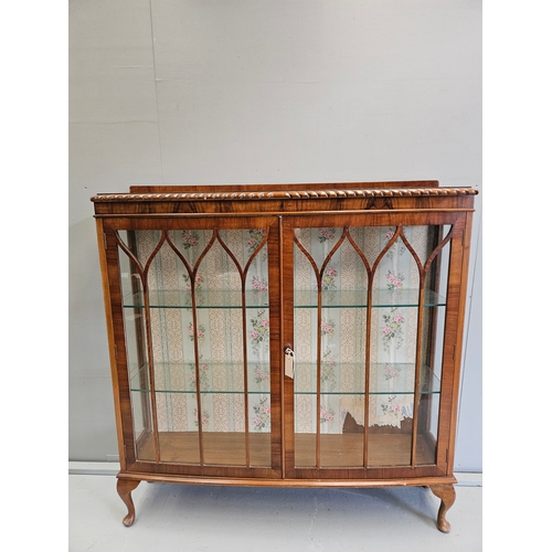 1016 - Walnut Glazed China Cabinet With Key