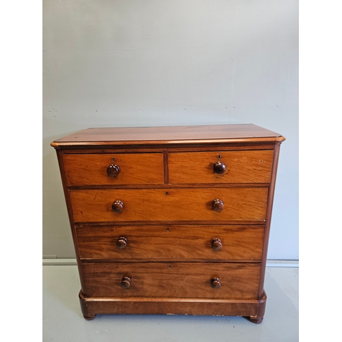 1035 - Victorian Mahogany Chest Of Drawers H113cm W112cm D53cm