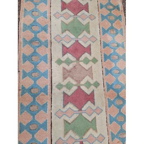 1053 - Cream & Blue Runner L375cm W82cm & Blue Rug L140cm W80cm