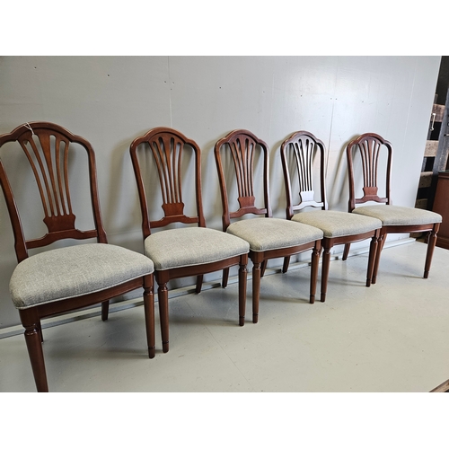 1075 - Mahogany Dining Table, 6 Chairs & 1 Carver Chair