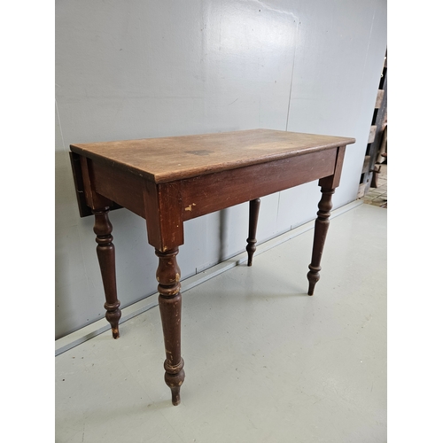 1112 - Drop Leaf Table