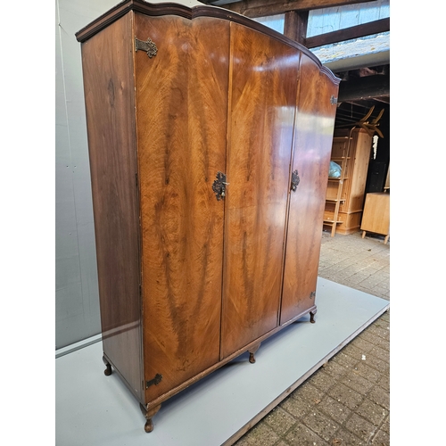 1136 - 2Pc Walnut Bedroom Suite & Bedside Cabinet (Wardrobe H200cm W158cm D54cm + Key)