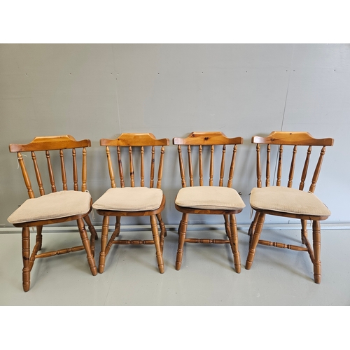 1146 - Pine Kitchen Table H76cm L136cm W98cm & 6 Chairs