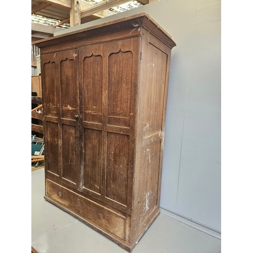 1150 - Victorian Oak Wardrobe H194cm W146cm D73cm