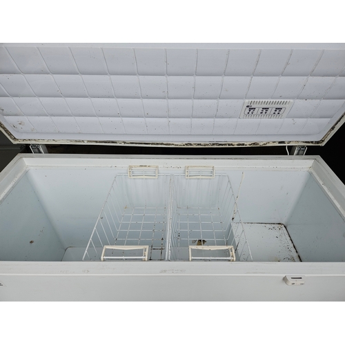 1156 - Ocean Chest Freezer H87cm W153cm D69cm