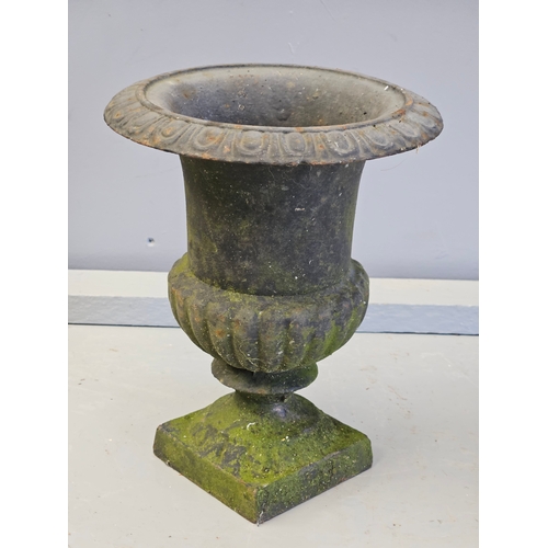 1188 - 4 Cast Iron Urns H23cm