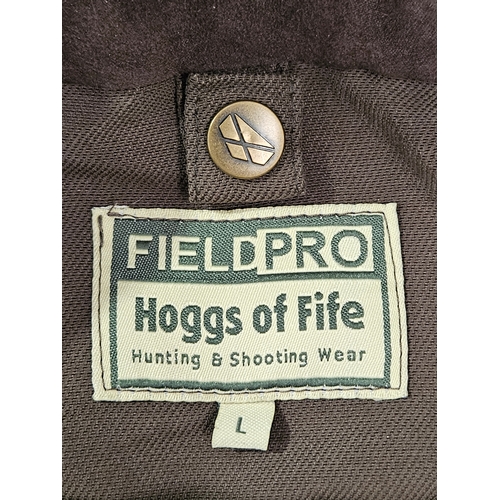 45 - 'Hoggs' Sporting Jacket Size Large