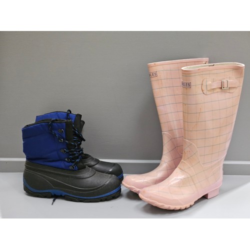 62 - A Pair Of Joules Wellingtons Size 7, A Pair Of Cico Winter Boots Size 39, A Pair Of CAT Boots Size 6... 