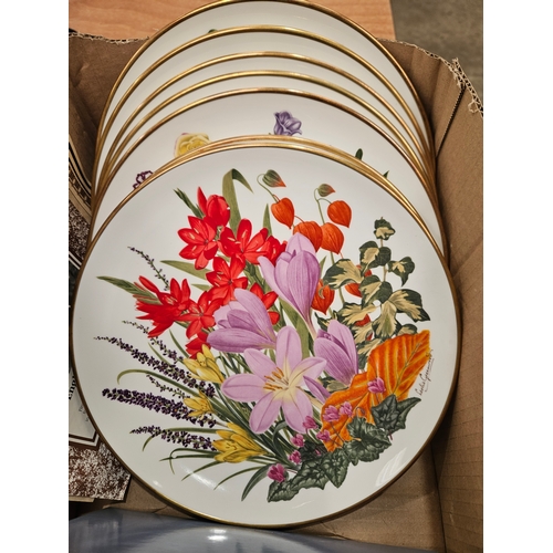 151 - 12 Franklin Porcelain Flowers Of The Year Plates With Certificates, Wedgwood & Coalport Plates With ... 