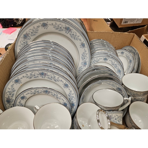 181 - 60 Pcs Contemporary 'Blue Hill' Dinner & Teaware