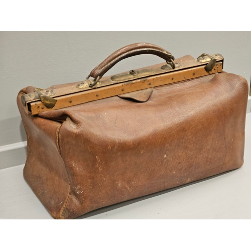 270 - Leather Gladstone Bag