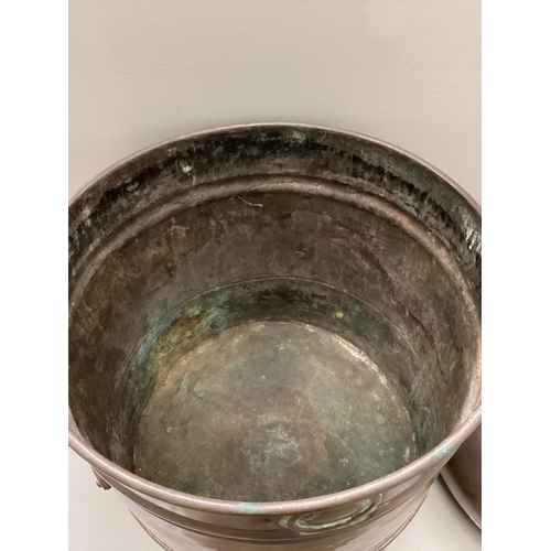 434 - Large Copper 2 Handled Pan With Lid