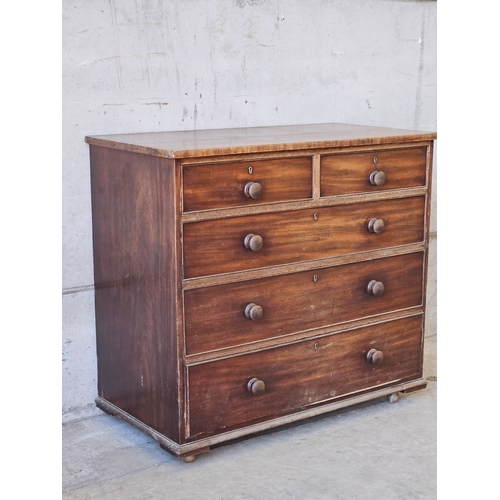 689 - Georgian Mahogany Chest Of Drawers H100cm W110cm D56cm