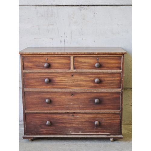 689 - Georgian Mahogany Chest Of Drawers H100cm W110cm D56cm