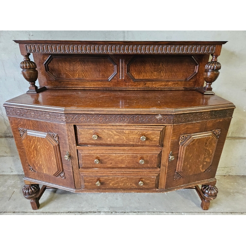 714 - Oak Sideboard H135cm W150cm D56cm