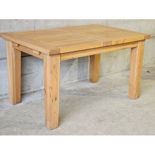 778 - Oak Dining Table H80cm W140cm D90cm & 6 Chairs