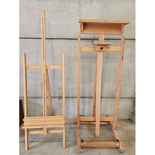 805 - 2 Artist's Easels