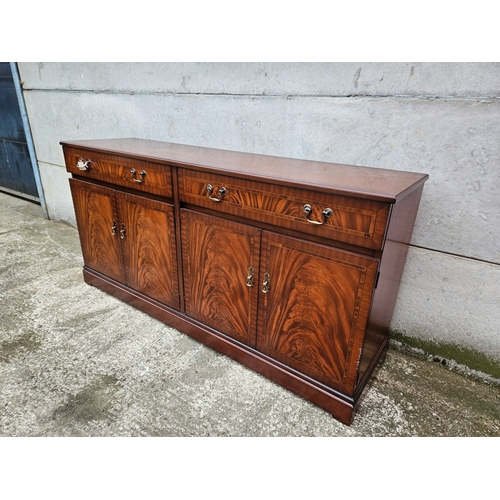 827 - Mahogany Sideboard H77cm W154cm D42cm