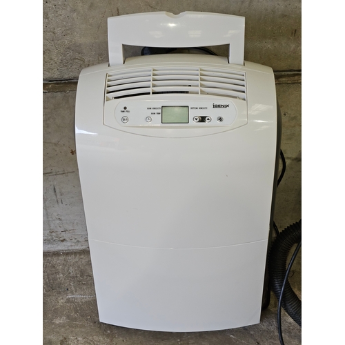 892 - Igenix Dehumidifier & Aqua Vac Multisystem 22