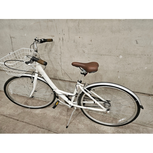 903 - White Raleigh Airlite Ladies Bicycle