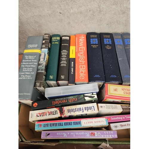 10 - 26 Volumes - Charles Dickens, Paperbacks  Etc