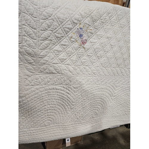 72 - Victorian Cream Quilt 254cm x 190cm (Slightly Marked)