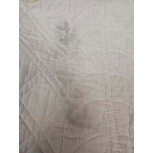 72 - Victorian Cream Quilt 254cm x 190cm (Slightly Marked)