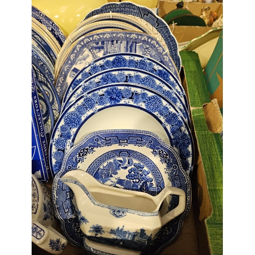 172 - Assorted Blue & White Collector's  & Other Plates