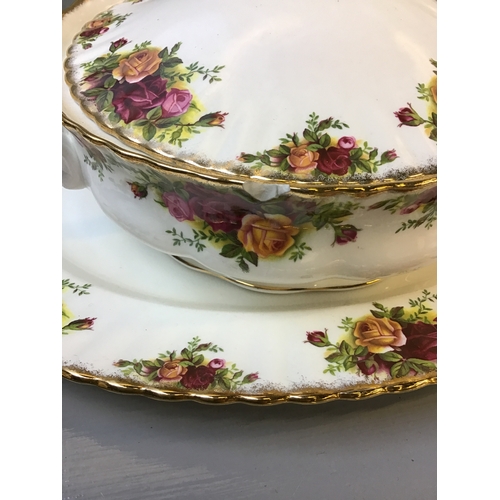 151 - 62 Piece Royal Albert Old Country Roses Dinner Set