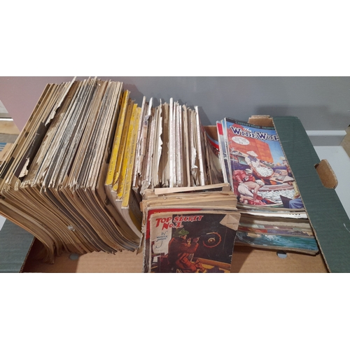 32 - A Quantity Of Magazines - The Wide World, The National Geographic, Manners & Customs Of Mankind Etc