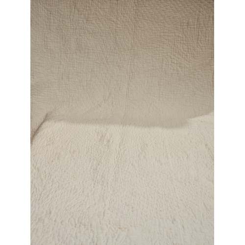 75 - White Durham Quilt 225cm x 210cm