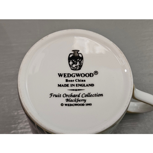 138 - 6 Wedgwood Coffee Cans & Saucers