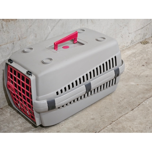 976 - Small Pet Carrier