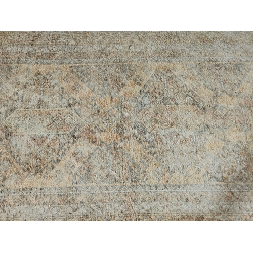 985 - Cream Fireside Rug L185cm W104cm