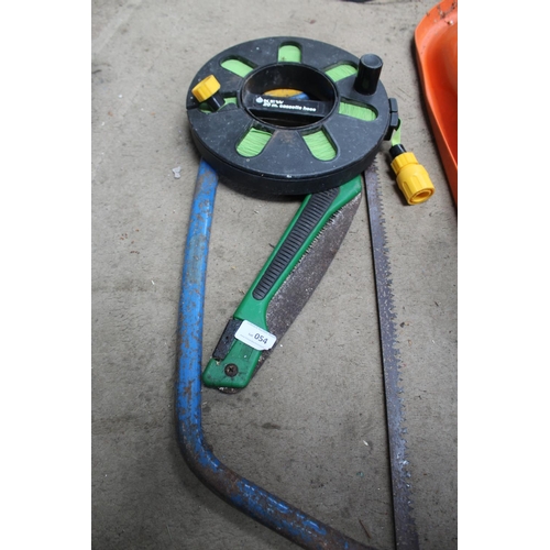 54 - GARDEN HOSE SAW AND PRUNING SAW