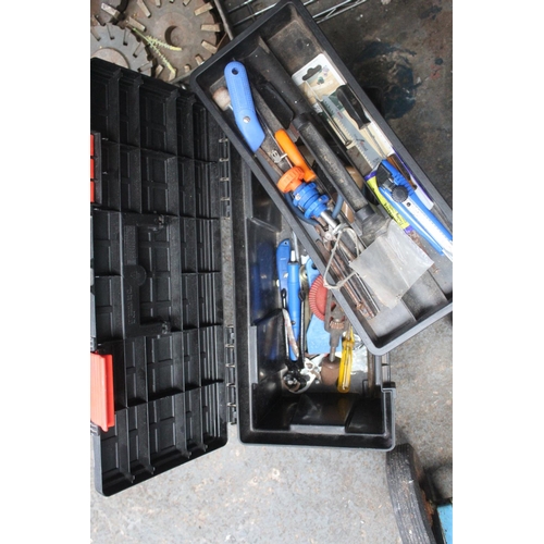 33 - BLACK TOOLBOX AND CONTENTS OF TOOLS